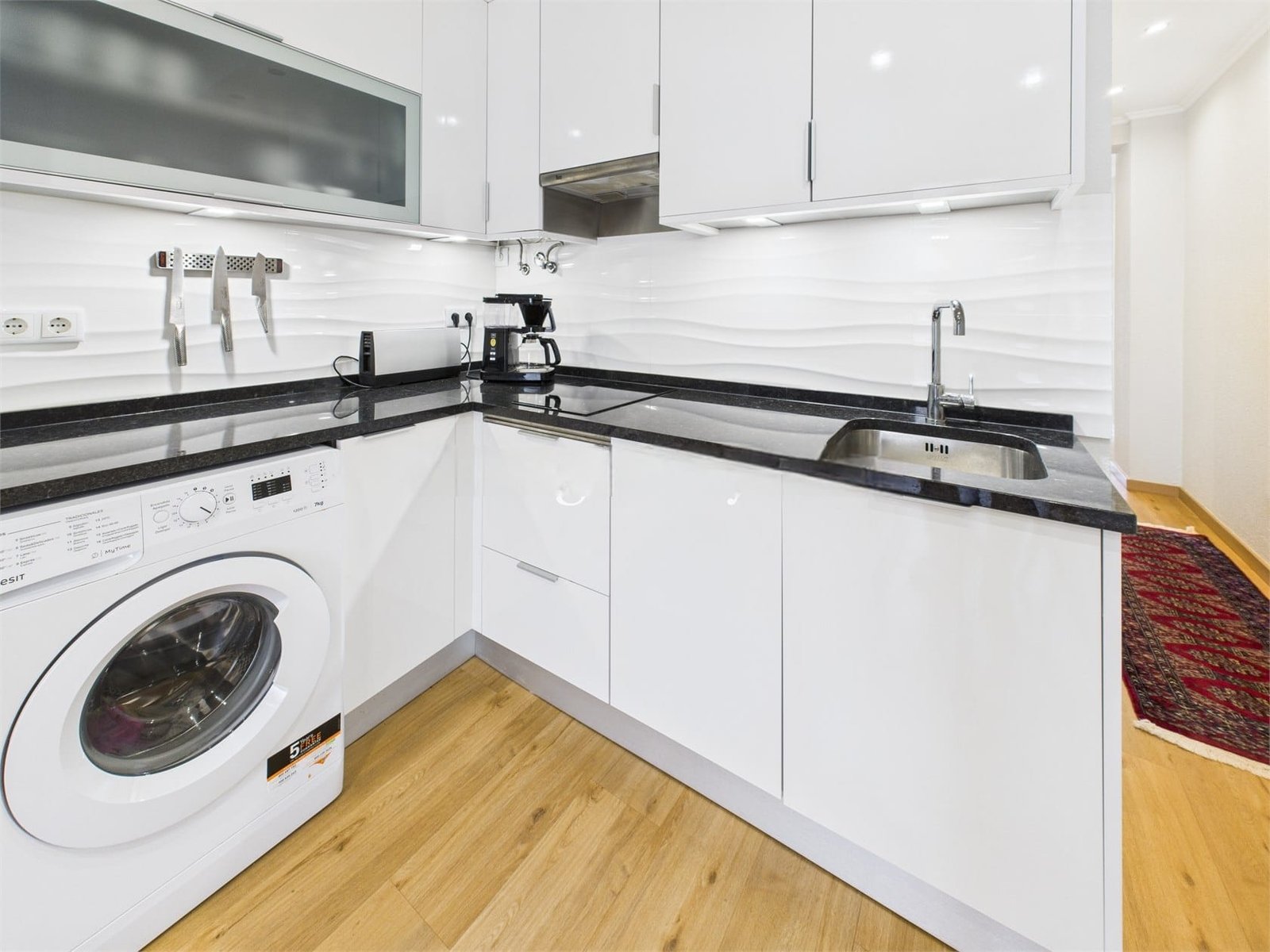 WhatsApp Image 2025-10-18 at 10.22.33 (4)